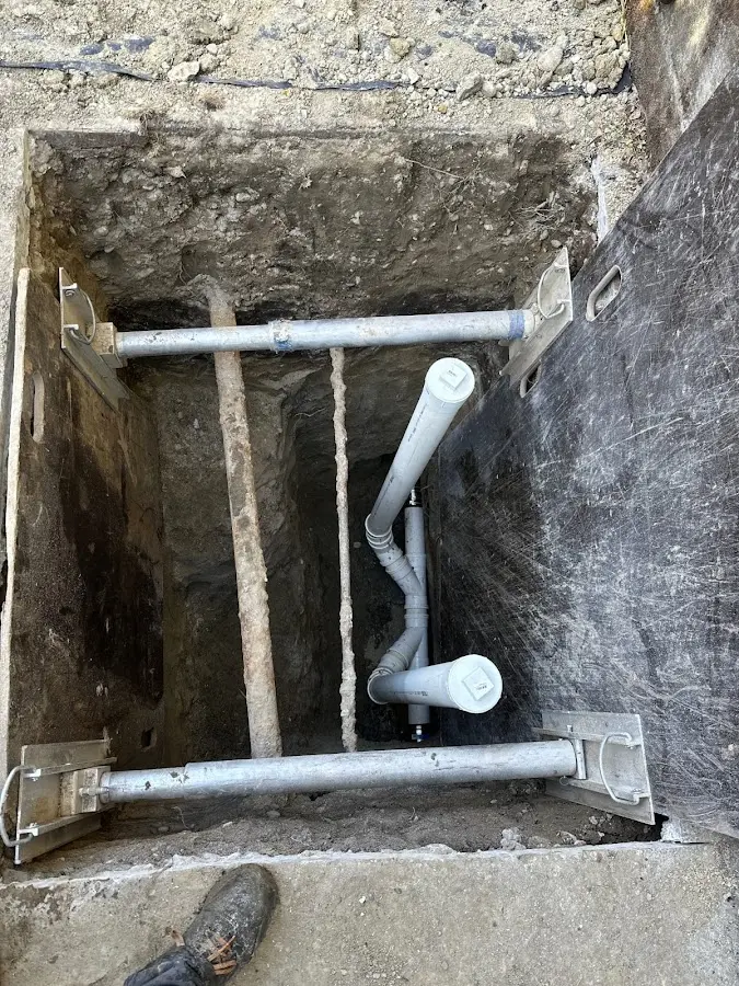 Experienced plumber completing Drain Cleaning work in Santee